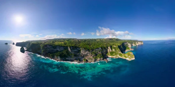 photo de nusa en indonesie prise en drone
