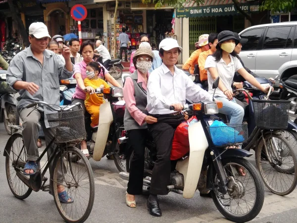 hanoi route vélo scooter